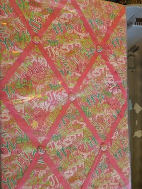 Lilly Pulitzer NWT Pink Multicolor Printed Ribbon Memo Board
